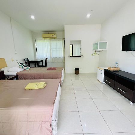 Wassana Sitdharma Guesthouse Trang Exterior foto