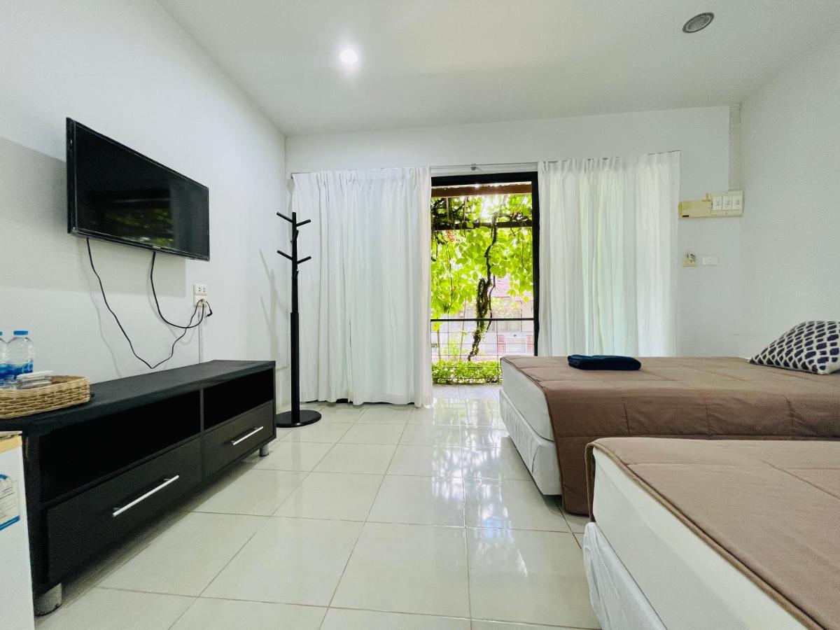 Wassana Sitdharma Guesthouse Trang Exterior foto